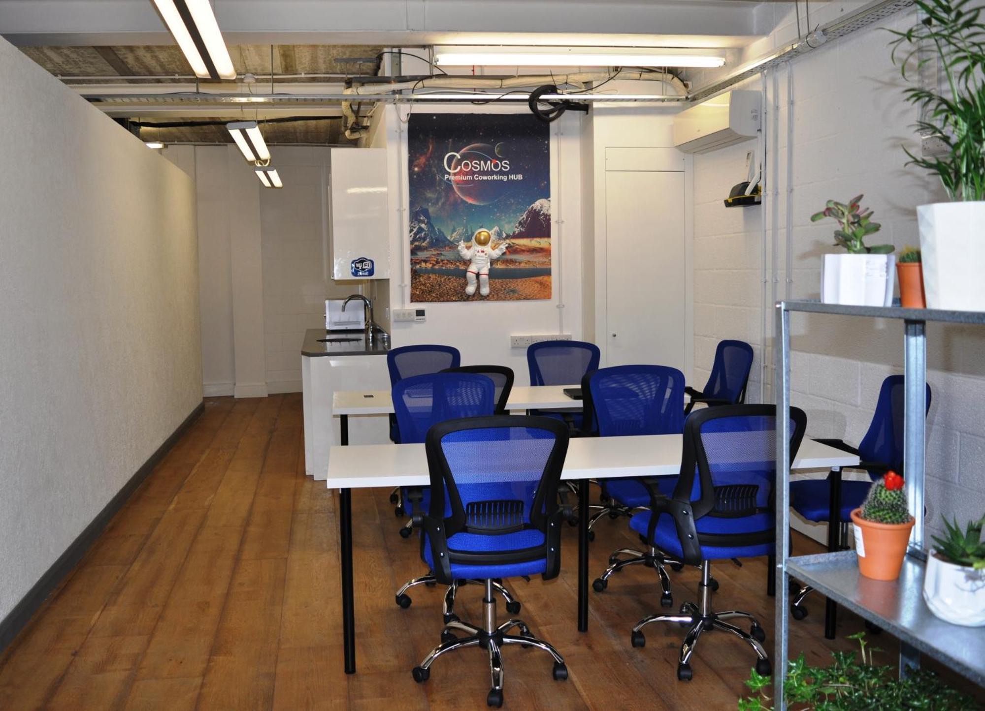 Cosmos Capsule Coworking London Hotel Eksteriør billede